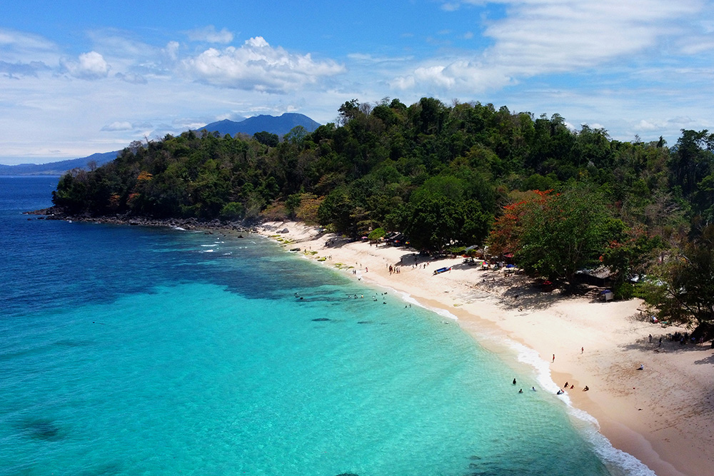 Pantai Paal Likupang
