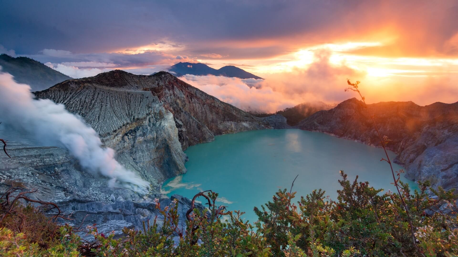 Kawah Ijen Blue Fire