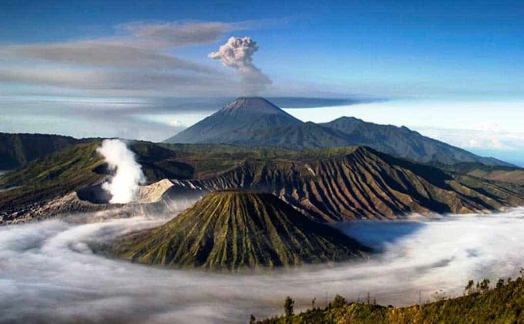 Puncak Mahameru