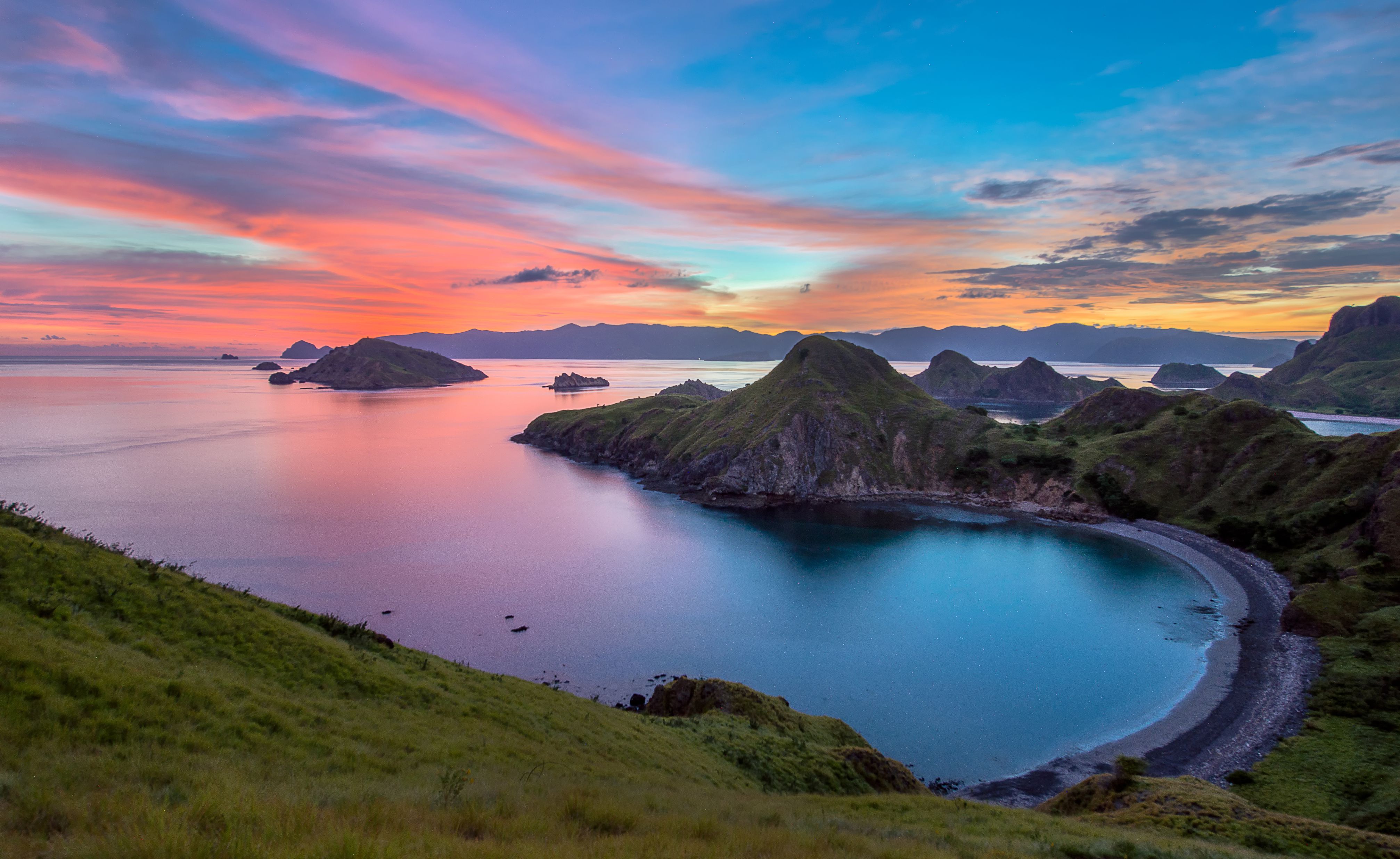 Sunset di Pulau Padar Labuan Bajo
