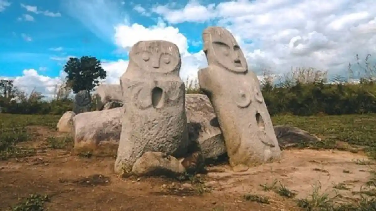 Patung Megalitikum Lore Lindu