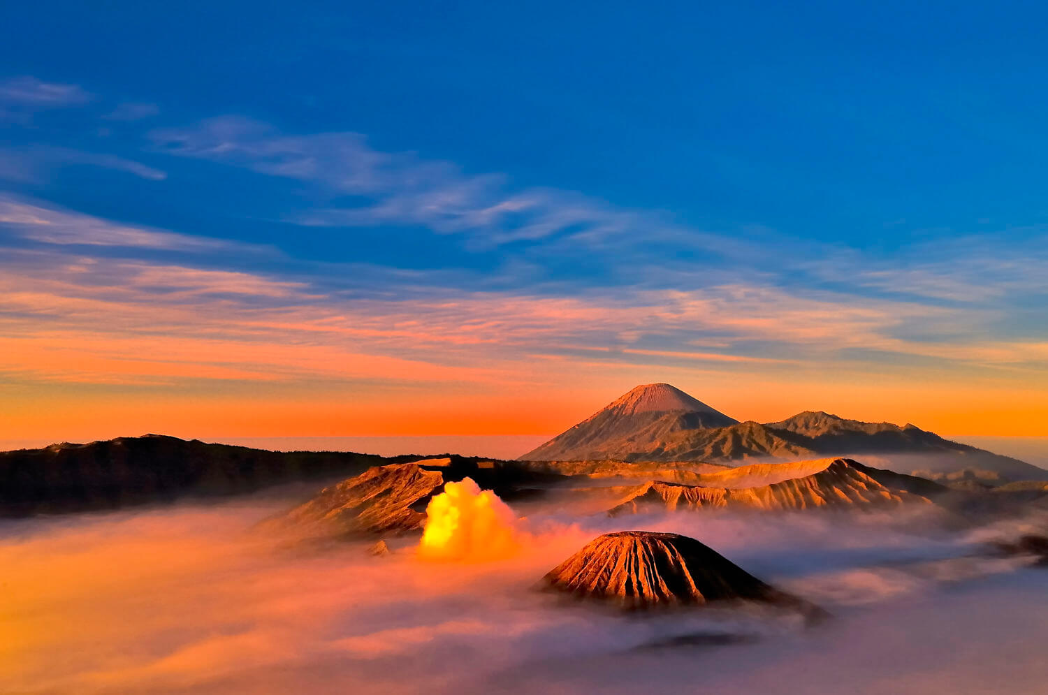5 Gunung dan Bukit Terindah di Jawa Timur yang Wajib Dikunjungi Tahun 2026
